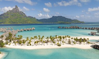 Luxury Escapes 9 Days Tahiti, Moorea & Bora Bora Overwater